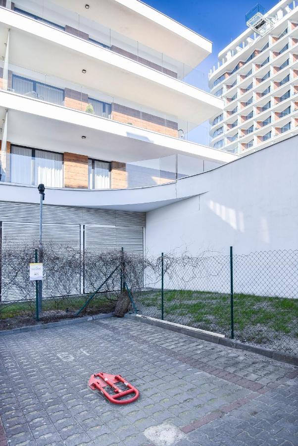 Apartamenty Promenada Z Tarasem I Parkingiem - Apartamenty Na Wyspie 슈비노우이스쳬 외부 사진