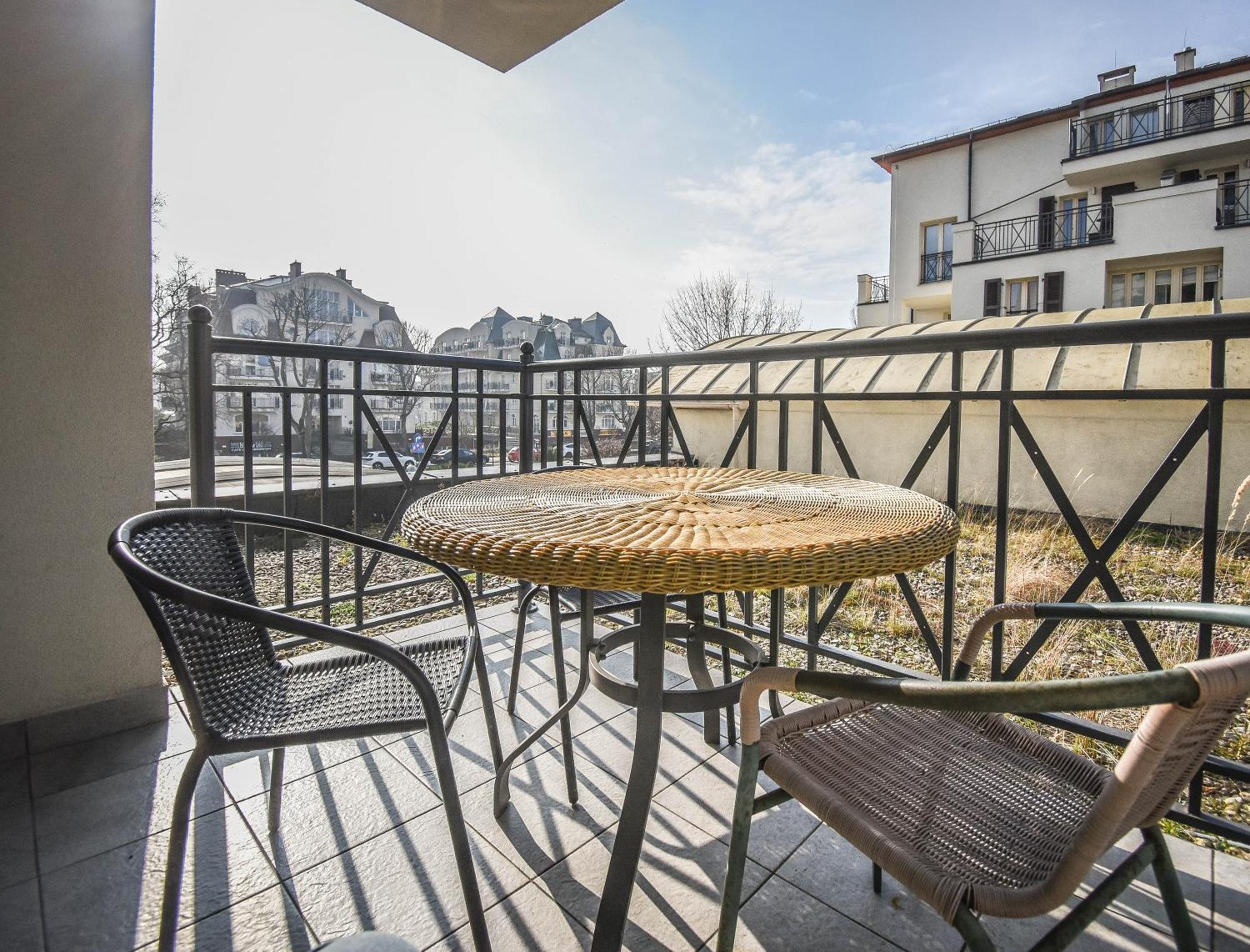 Apartamenty Promenada Z Tarasem I Parkingiem - Apartamenty Na Wyspie 슈비노우이스쳬 외부 사진