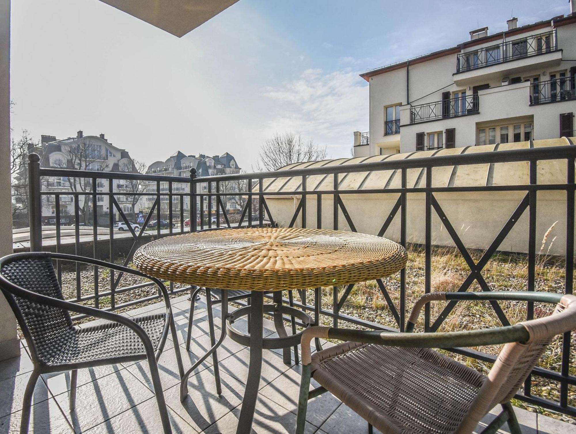 Apartamenty Promenada Z Tarasem I Parkingiem - Apartamenty Na Wyspie 슈비노우이스쳬 외부 사진