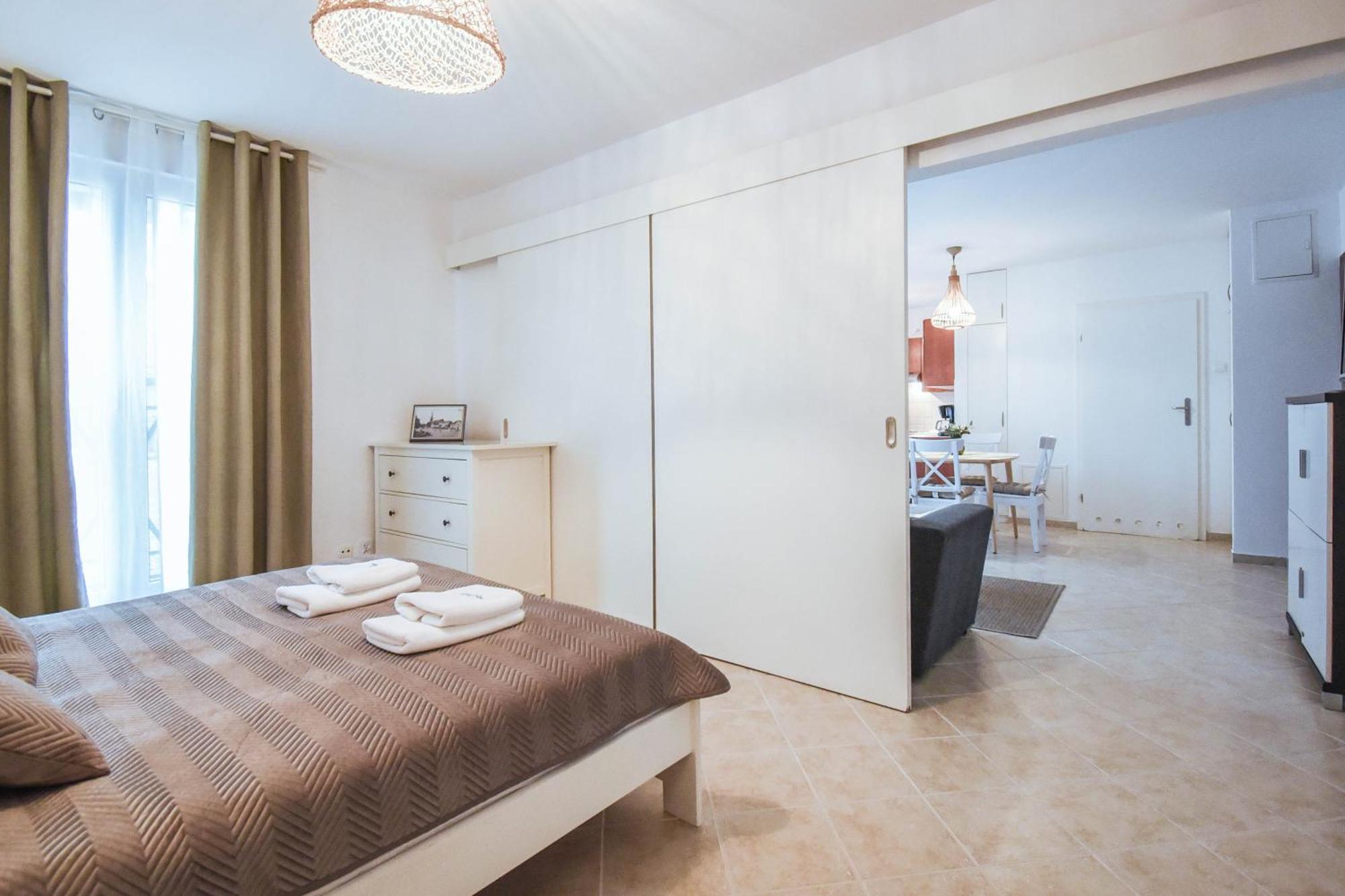 Apartamenty Promenada Z Tarasem I Parkingiem - Apartamenty Na Wyspie 슈비노우이스쳬 외부 사진